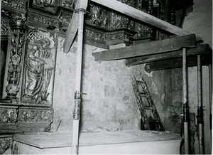 Desmontaje del retablo en 1968.
(Foto Fondo Aguirrebalzátegui).
(AHPG, Oñati).